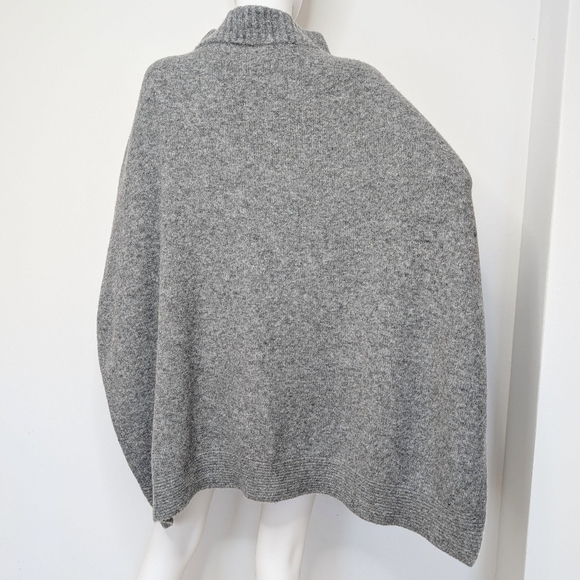 Super Soft Fuzzy Grey Thick Oversized Blanket Poncho Sweater Cowl Turtleneck - Picture 5 of 6